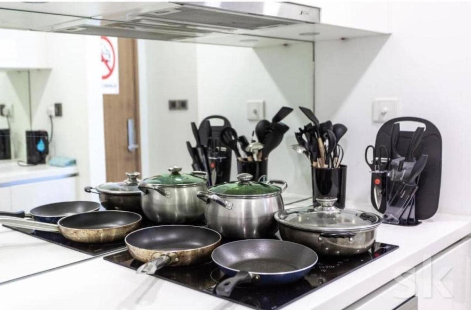 Vortex Serviced Apartment Klcc By Elite Suites 쿠알라룸푸르 외부 사진